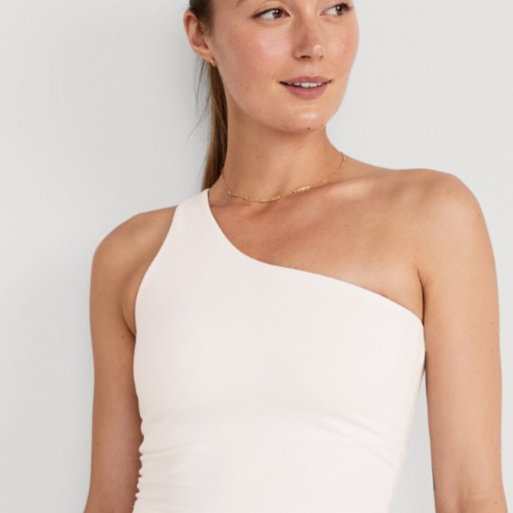 Old Navy Light-Support Power Chill One-Shoulder Longline Sports Bra